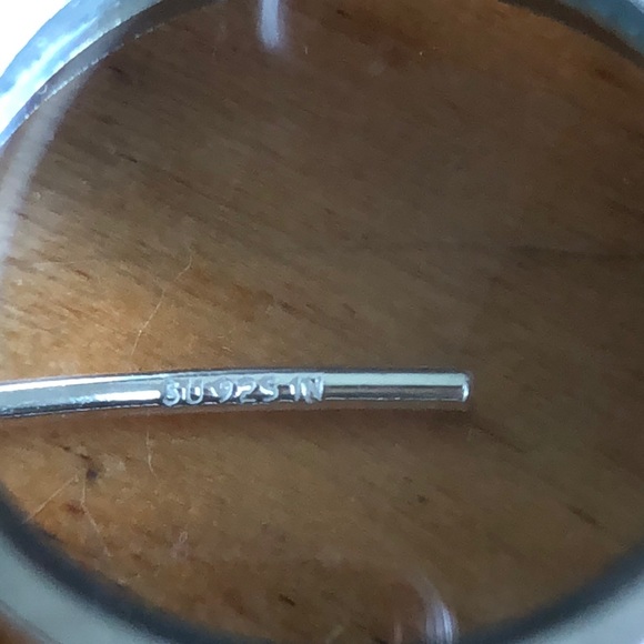 925 Heart Threader Earrings - Picture 5 of 7